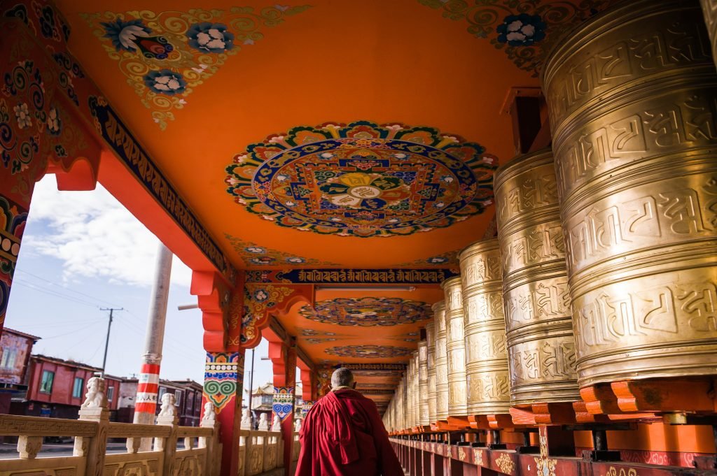 Mastering the Four Tibetan Vowels